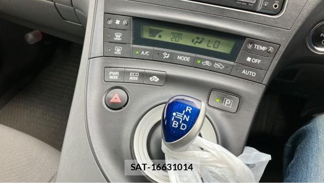Toyota PRIUS 2010-08 8280748-14
