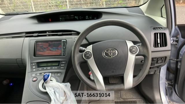 Toyota PRIUS 2010-08 8280748-16