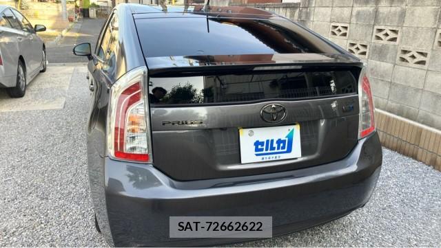 Toyota PRIUS 2011-02 8280879-1