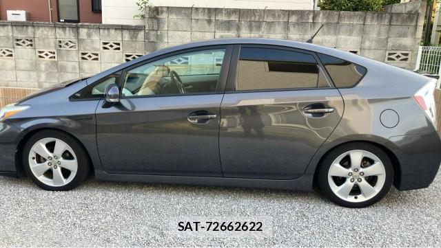 Toyota PRIUS 2011-02 8280879-10