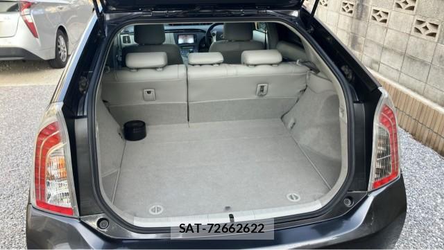 Toyota PRIUS 2011-02 8280879-17