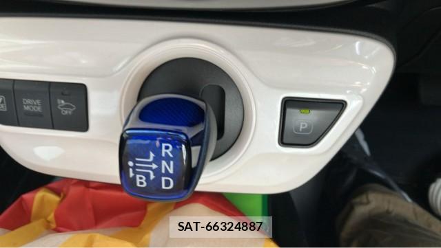 Toyota PRIUS 2019-03 8280928-14