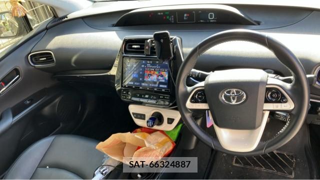 Toyota PRIUS 2019-03 8280928-2