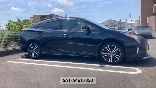 Toyota PRIUS 2017-02 8280957-3