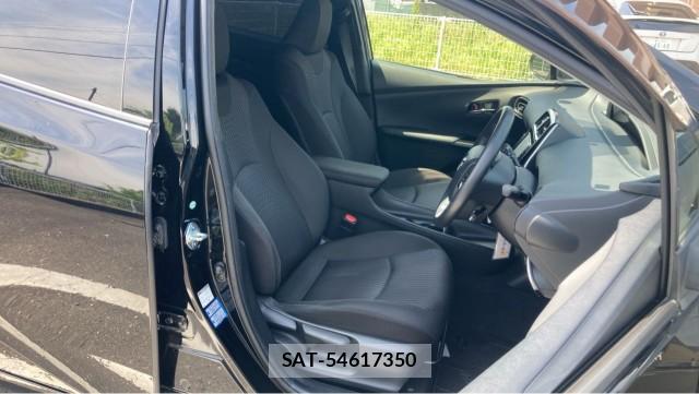 Toyota PRIUS 2017-02 8280957-5