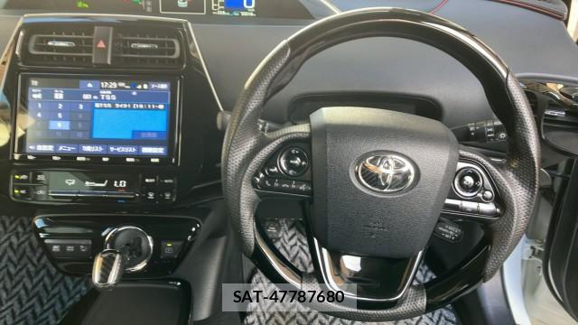 Toyota PRIUS 2020-02 8281014-16