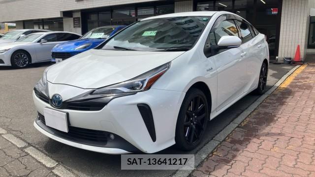 Toyota PRIUS 2019-11 8281047-0