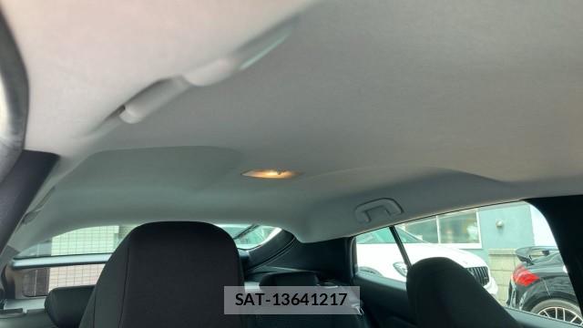 Toyota PRIUS 2019-11 8281047-15