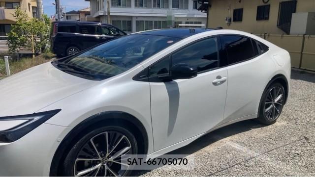Toyota PRIUS 2024-02 8281134-10