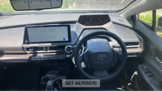 Toyota PRIUS 2024-02 8281134-16