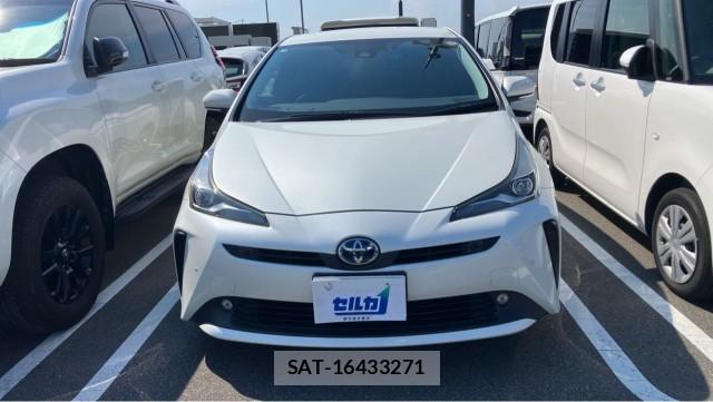 Toyota PRIUS 2019-04 8281147-9