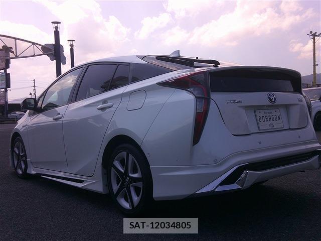 Toyota PRIUS 2016-07 8281213-7