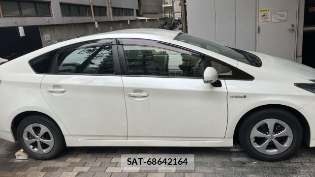 Toyota PRIUS 2012-07 8281278-3