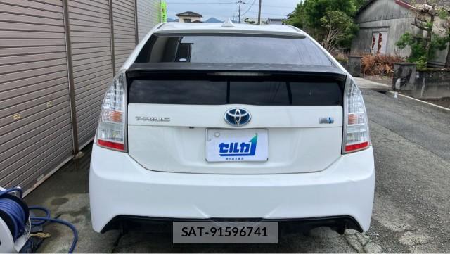 Toyota PRIUS 2010-07 8281344-1