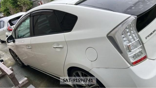 Toyota PRIUS 2010-07 8281344-10