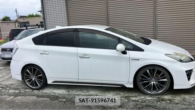 Toyota PRIUS 2010-07 8281344-3