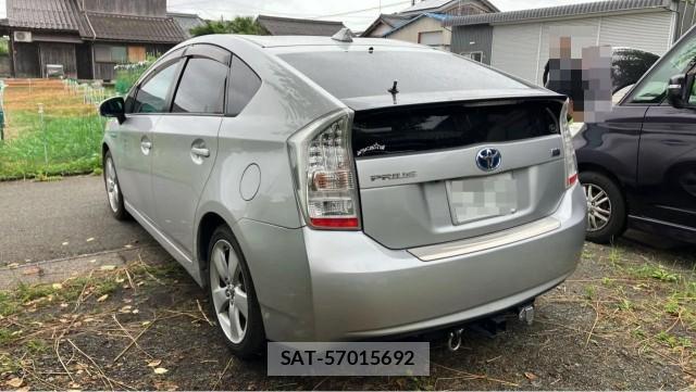 Toyota PRIUS 2011-07 8281425-13