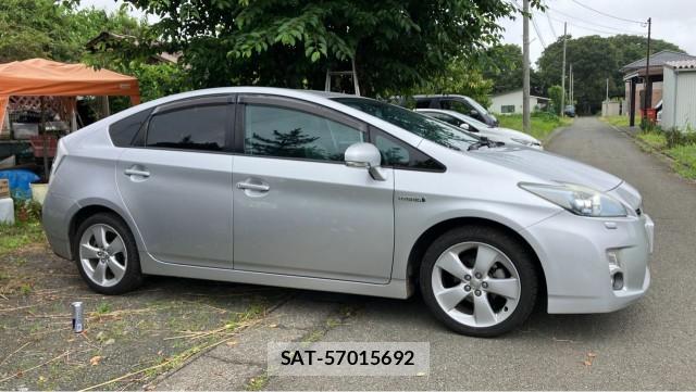 Toyota PRIUS 2011-07 8281425-3