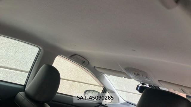 Toyota PRIUS 2012-06 8281432-15