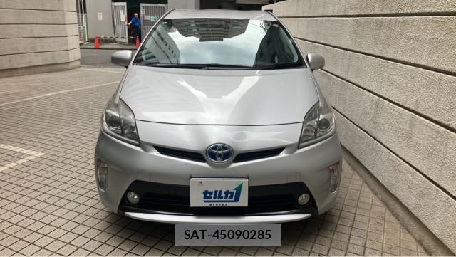 Toyota PRIUS 2012-06 8281432-9