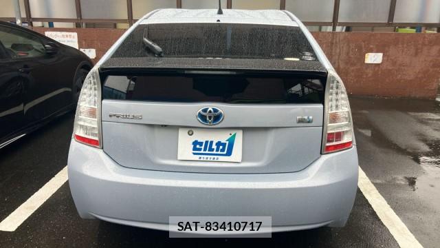 Toyota PRIUS 2009-09 8281434-1