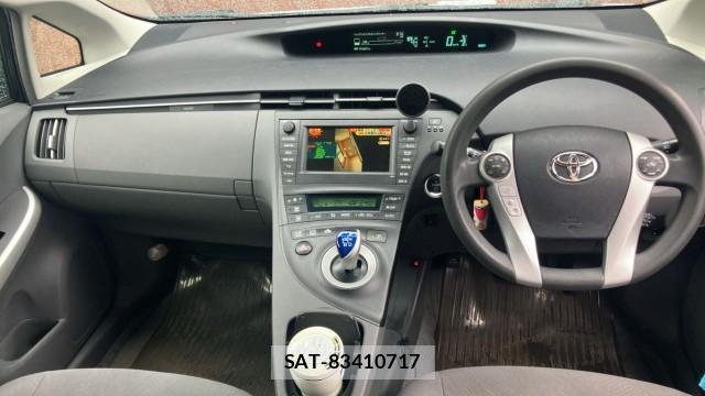 Toyota PRIUS 2009-09 8281434-2