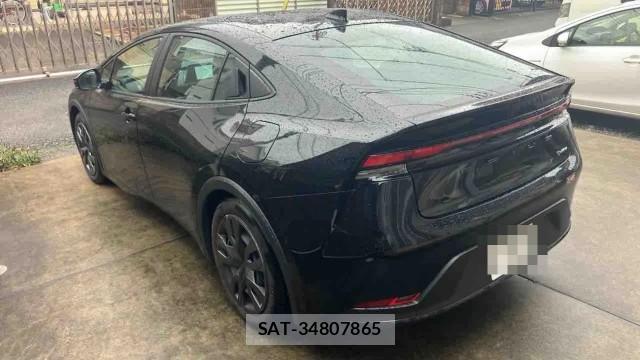 Toyota PRIUS 2025-02 8281464-13