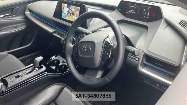 Toyota PRIUS 2025-02 8281464-16