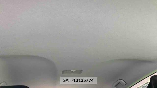 Toyota PRIUS 2017-08 8281490-15