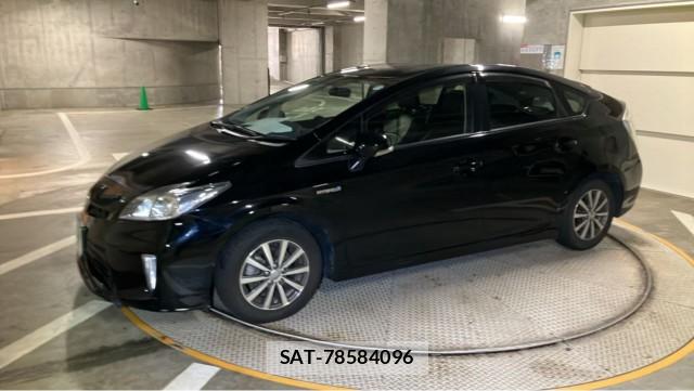 Toyota PRIUS 2015-06 8281510-10