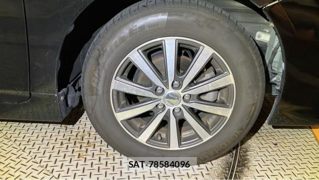 Toyota PRIUS 2015-06 8281510-8