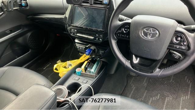 Toyota PRIUS 2021-03 8281512-2