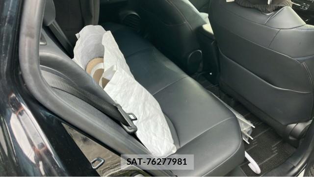 Toyota PRIUS 2021-03 8281512-6