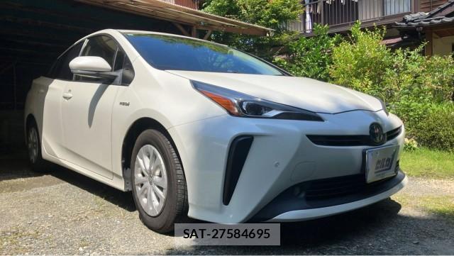 Toyota PRIUS 2019-12 8281515-0