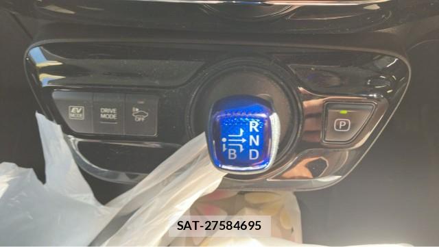 Toyota PRIUS 2019-12 8281515-14