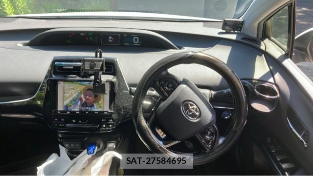 Toyota PRIUS 2019-12 8281515-16