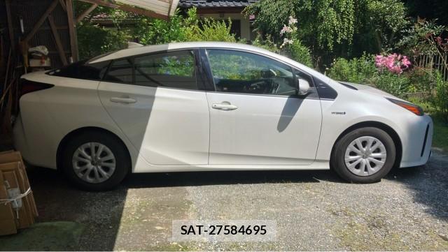 Toyota PRIUS 2019-12 8281515-3