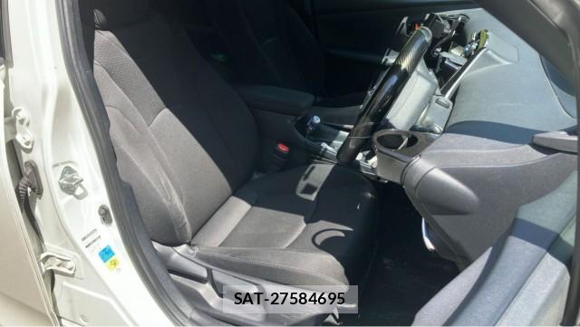 Toyota PRIUS 2019-12 8281515-5