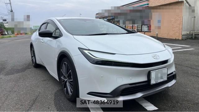 Toyota PRIUS 2023-09 8281544-11