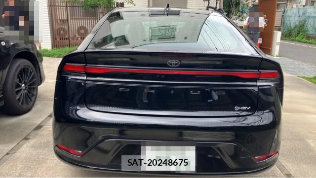 Toyota PRIUS 2023-05 8281558-1