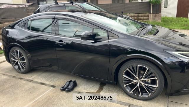 Toyota PRIUS 2023-05 8281558-10