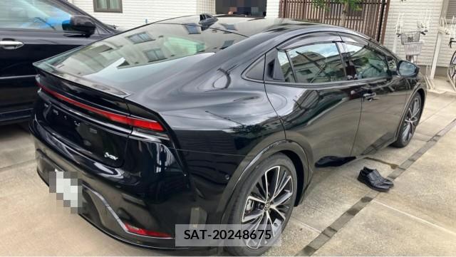 Toyota PRIUS 2023-05 8281558-13