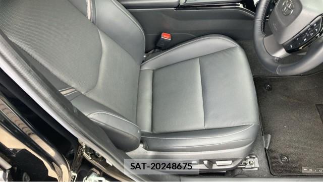 Toyota PRIUS 2023-05 8281558-5