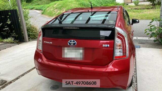 Toyota PRIUS 2013-12 8281603-1