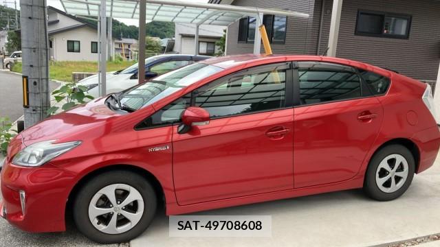 Toyota PRIUS 2013-12 8281603-10