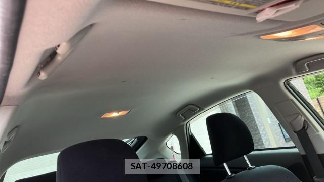Toyota PRIUS 2013-12 8281603-15