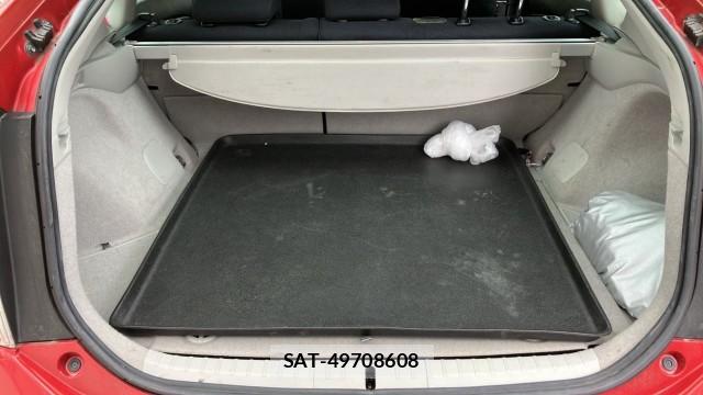 Toyota PRIUS 2013-12 8281603-17