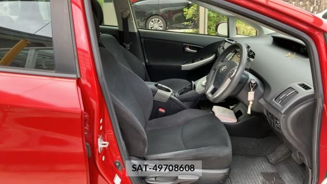 Toyota PRIUS 2013-12 8281603-5