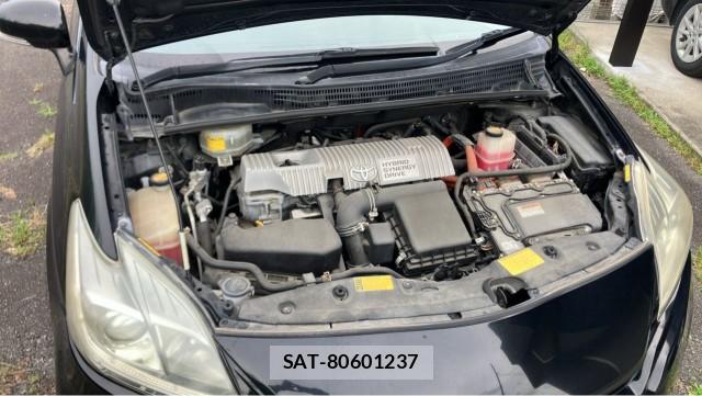 Toyota PRIUS 2013-05 8281604-7