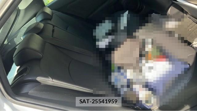 Toyota PRIUS 2021-11 8281813-6